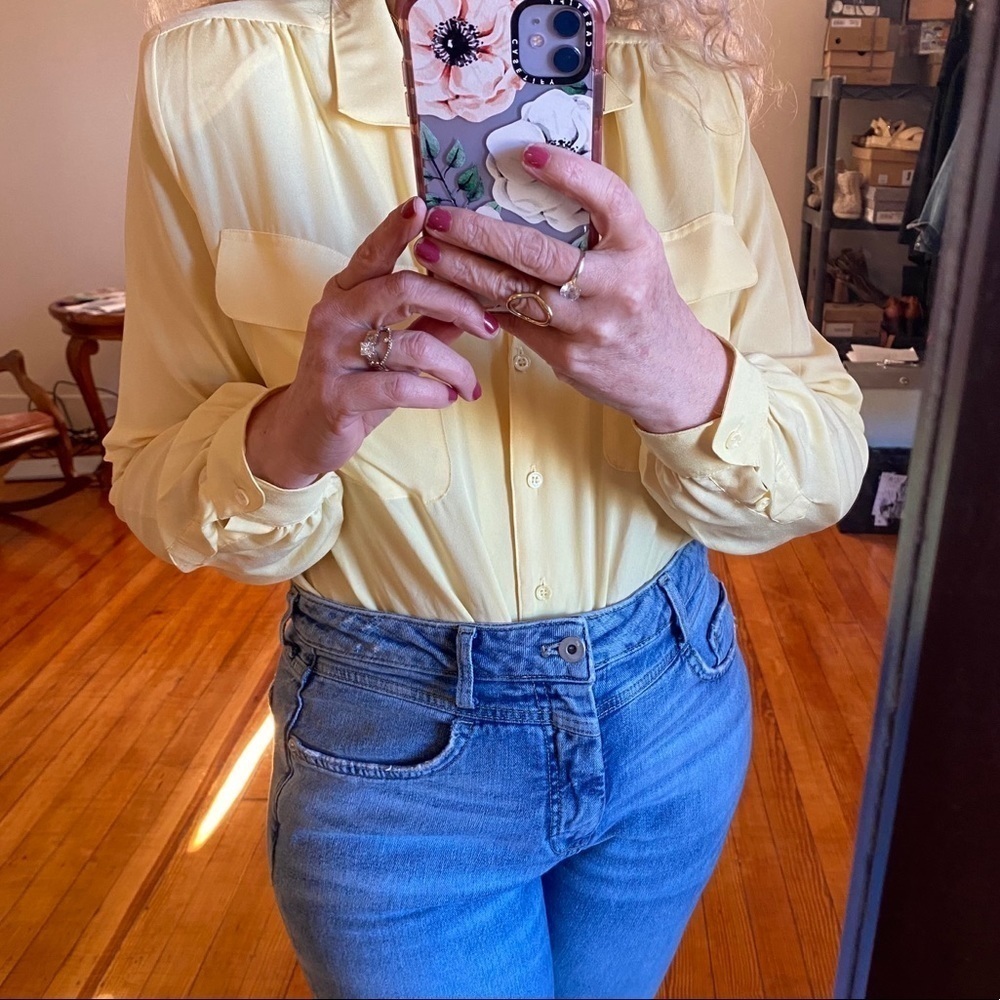 Vintage Soft butter Yellow Full Sleeves Blouse Collared - Picture 5 of 15